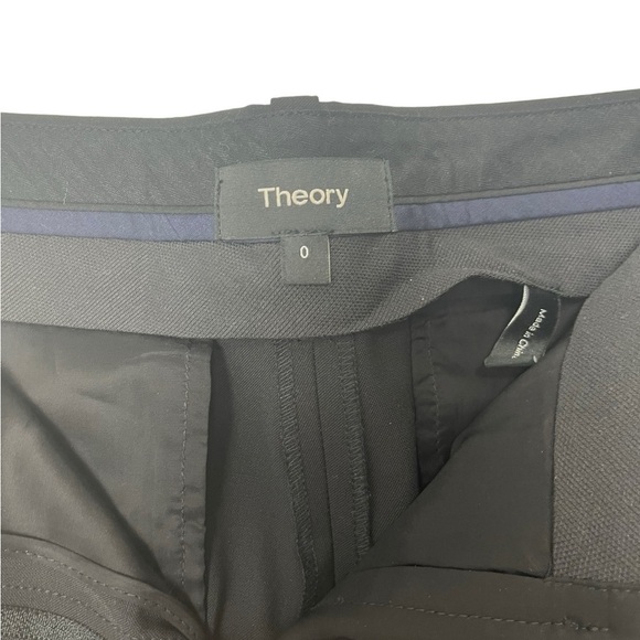 Theory EUC Treeca Pant in Good Wool Cropped Dress Office Business Women … - Picture 2 of 3